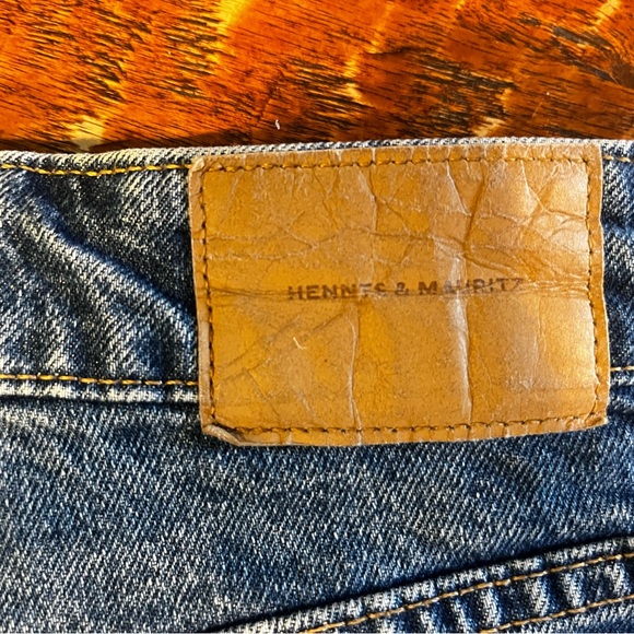 H&M Dark Blue Jean Shorts - Picture 3 of 4